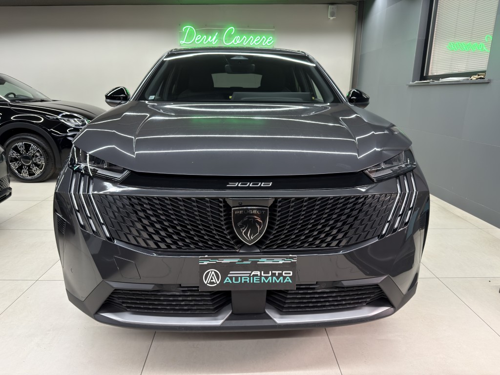 PEUGEOT 3008 1200 HYBRID 145 CV ALLURE CAMERA 360
